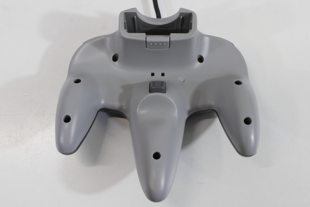 Lot of 2 Official Nintendo 64 Controller Black x Gray Back 8/10 Tight Stick N64 (B)