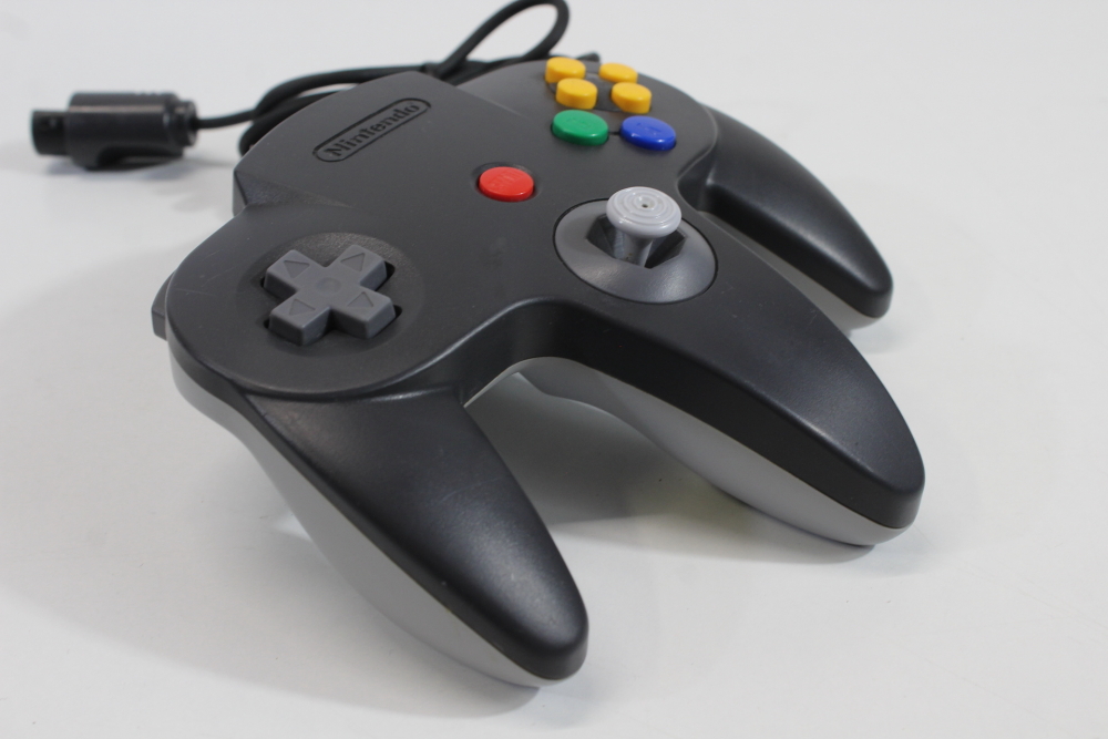 Lot of 2 Official Nintendo 64 Controller Black x Gray Back 7/10 Tight Stick N64 (B)