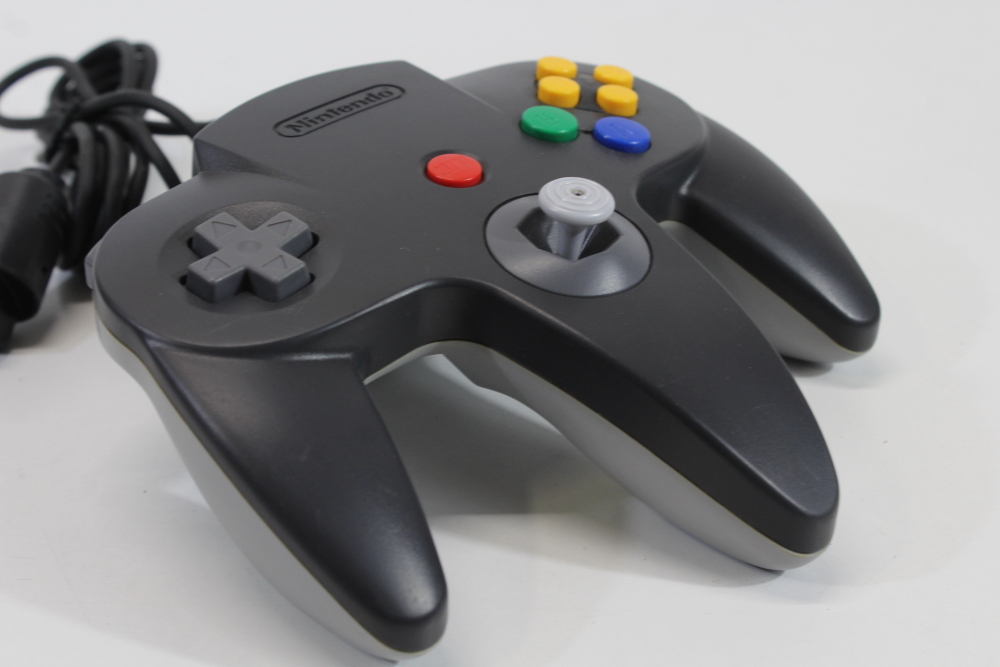 Lot of 2 Official Nintendo 64 Controller Black x Gray Back 7/10 Tight Stick N64 (B)