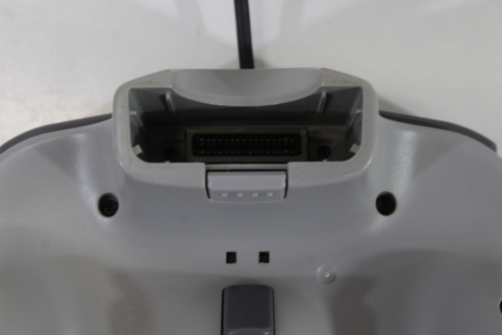Lot of 2 Official Nintendo 64 Controller Black x Gray Back 7/10 Tight Stick N64 (B)