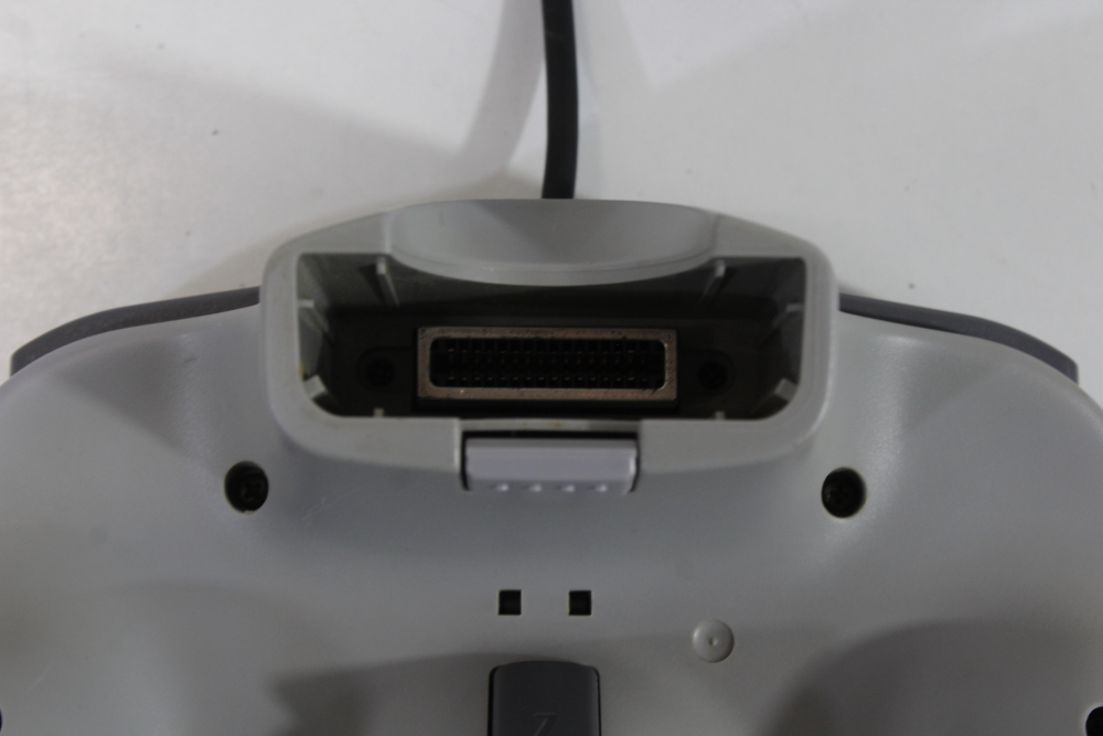 Lot of 2 Official Nintendo 64 Controller Black x Gray Back 7/10 Tight Stick N64 (B)