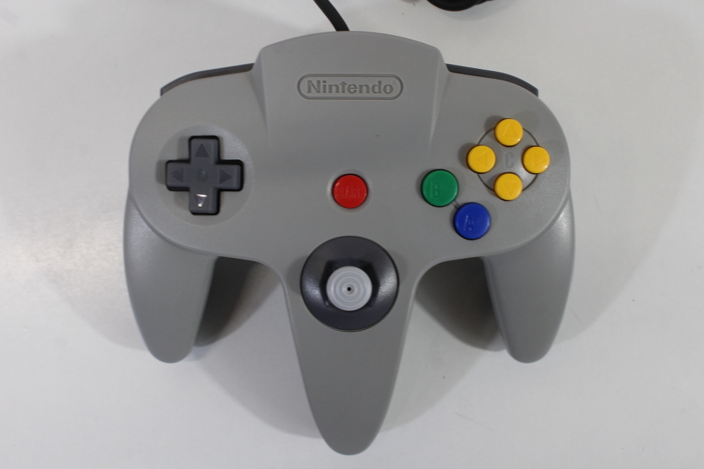 Official Nintendo 64 Controller Gray 9/10 Tight OEM Stick N64 (B)