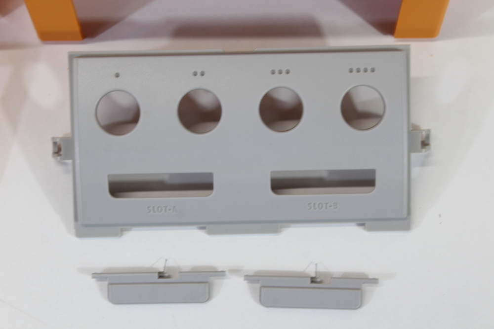 Nintendo GameCube OEM Replacement Shell Only Spice Orange DOL-001 (For Parts or Repair) Nintendo GameCube GC