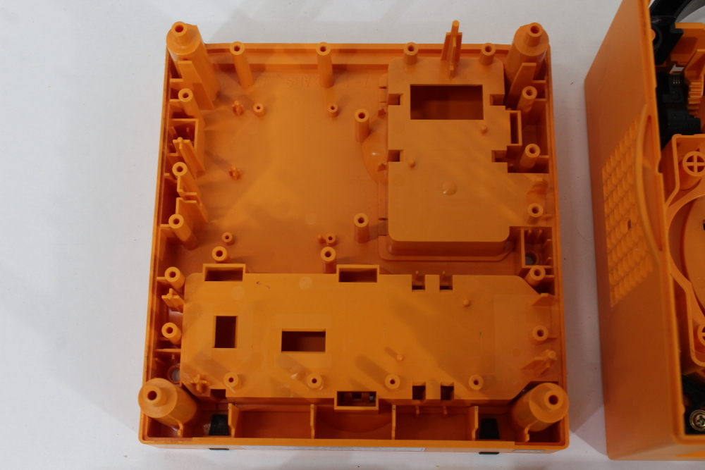 Nintendo GameCube OEM Replacement Shell Only Spice Orange DOL-001 Cos.Damage (For Parts or Repair) Nintendo GameCube GC