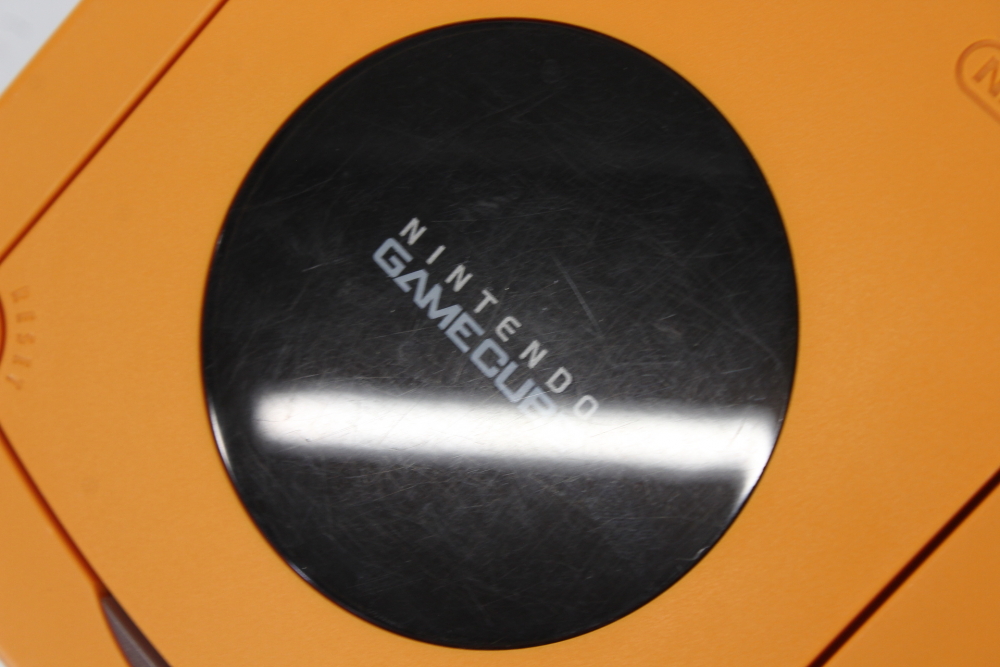 Nintendo GameCube OEM Replacement Shell Only Spice Orange DOL-001 Cos.Damage (For Parts or Repair) Nintendo GameCube GC