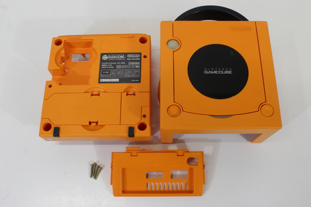 Nintendo GameCube OEM Replacement Shell Only Spice Orange DOL-001 (For Parts or Repair) Nintendo GameCube GC