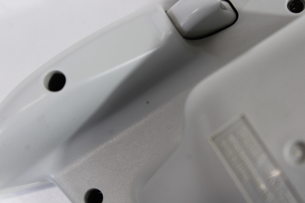 SEGA Dreamcast Controller Pad White HKT-7700 DC (B) SEGA Dreamcast DC