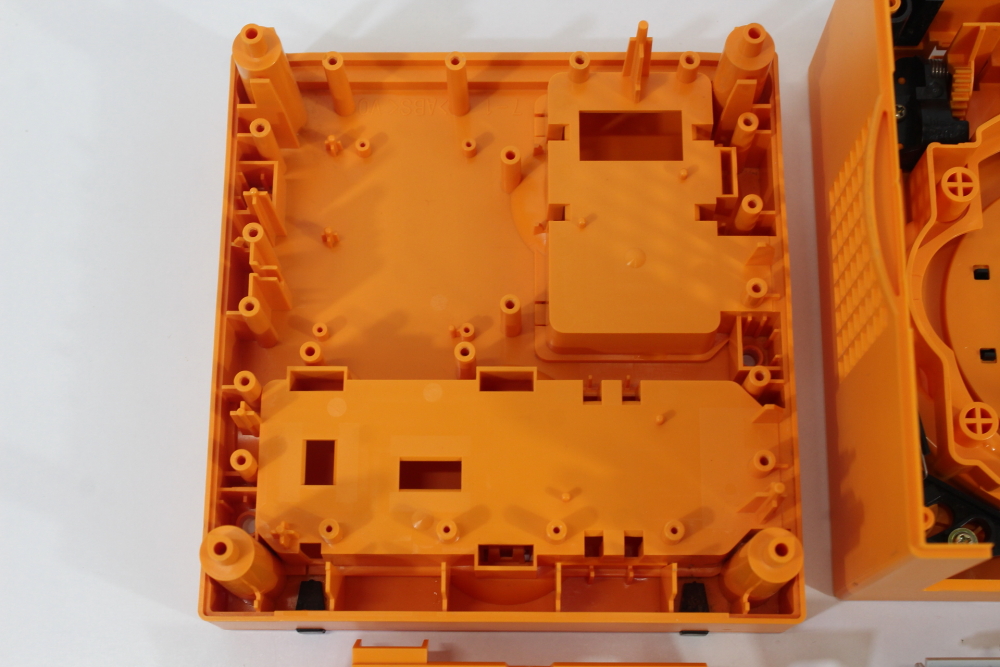Nintendo GameCube OEM Replacement Shell Only Spice Orange DOL-001 (For Parts or Repair) Nintendo GameCube GC