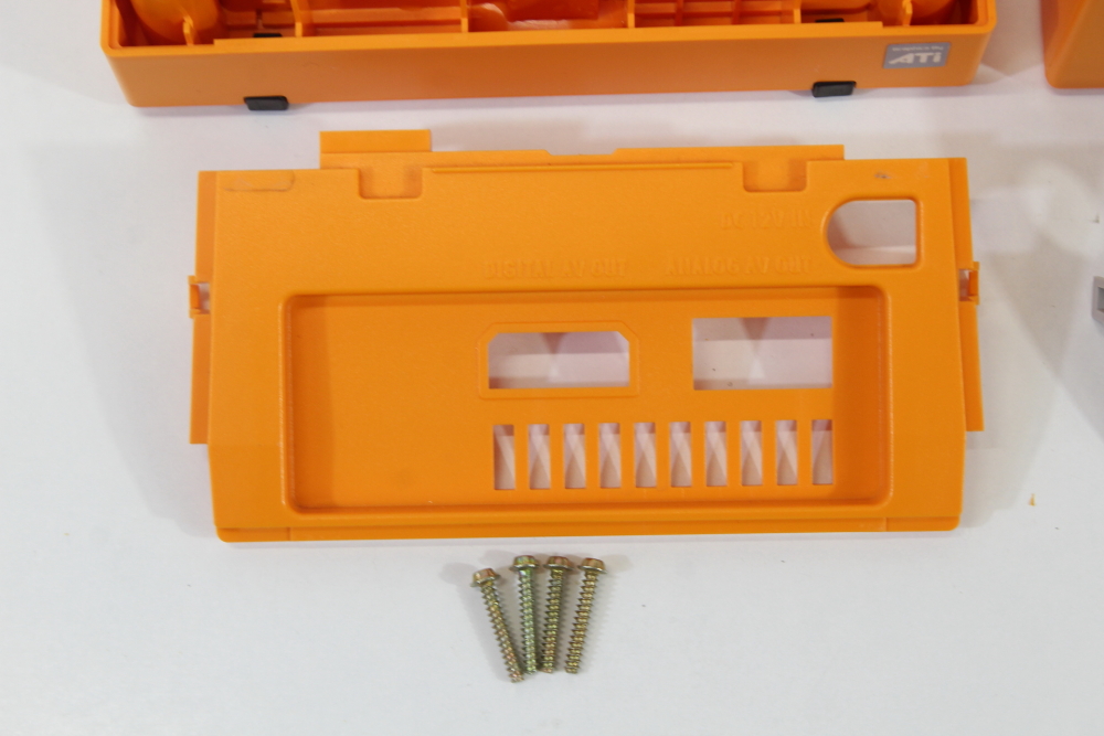 Nintendo GameCube OEM Replacement Shell Only Spice Orange DOL-001 (For Parts or Repair) Nintendo GameCube GC