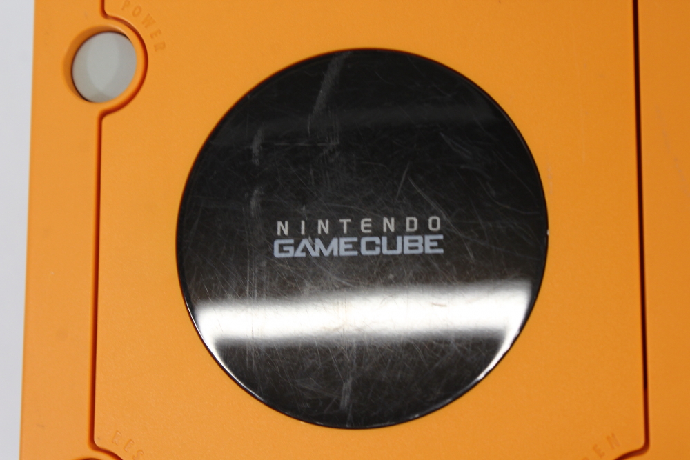 Nintendo GameCube OEM Replacement Shell Only Spice Orange DOL-001 (For Parts or Repair) Nintendo GameCube GC