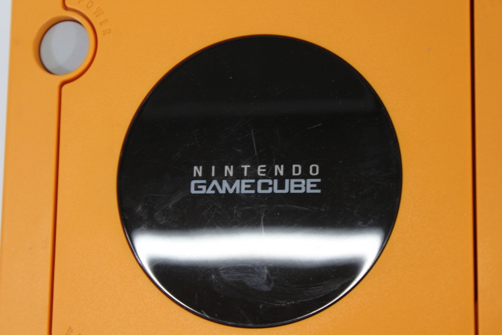 Nintendo GameCube OEM Replacement Shell Only Spice Orange DOL-001 (For Parts or Repair) Nintendo GameCube GC