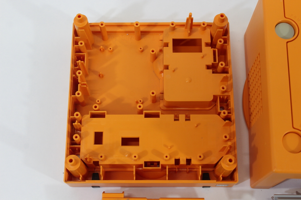 Nintendo GameCube OEM Replacement Shell Only Spice Orange DOL-001 Cos. Damage (For Parts or Repair) Nintendo GameCube GC