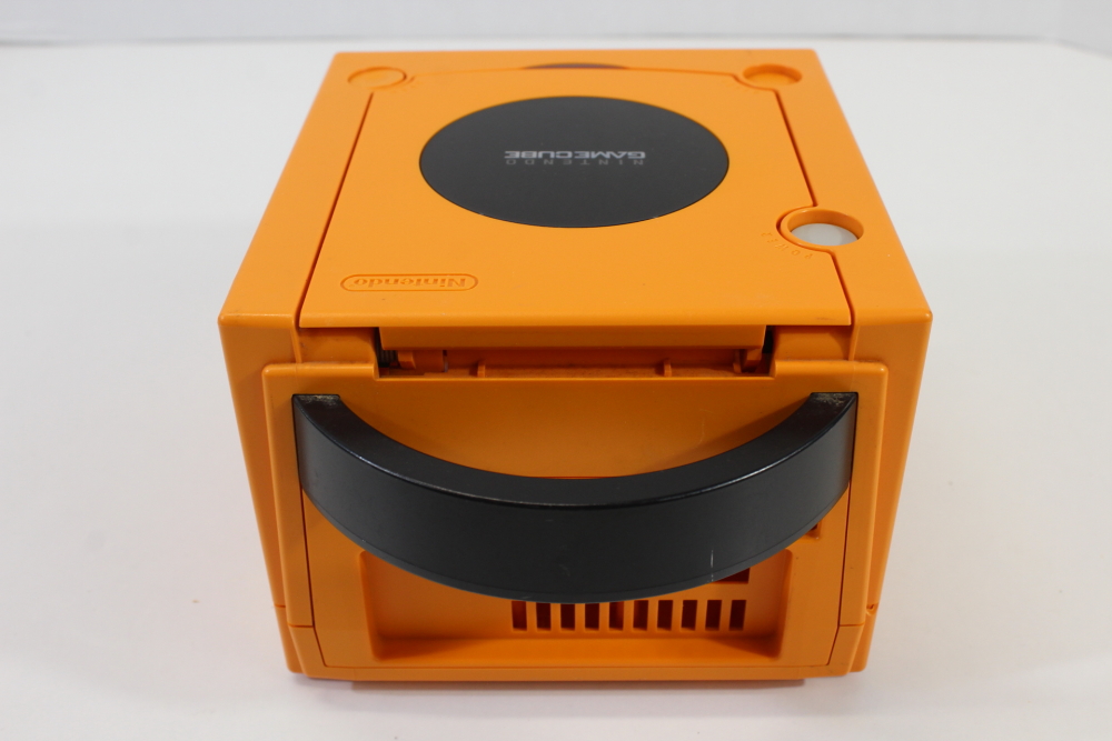 Nintendo GameCube OEM Replacement Shell Only Spice Orange DOL-001 Cos. Damage (For Parts or Repair) Nintendo GameCube GC