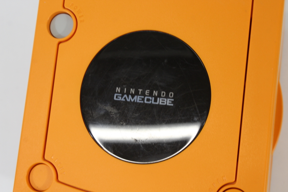 Nintendo GameCube OEM Replacement Shell Only Spice Orange DOL-001 Cos. Damage (For Parts or Repair) Nintendo GameCube GC