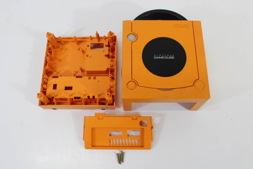 Nintendo GameCube OEM Replacement Shell Only Spice Orange DOL-001 (For Parts or Repair) Nintendo GameCube GC