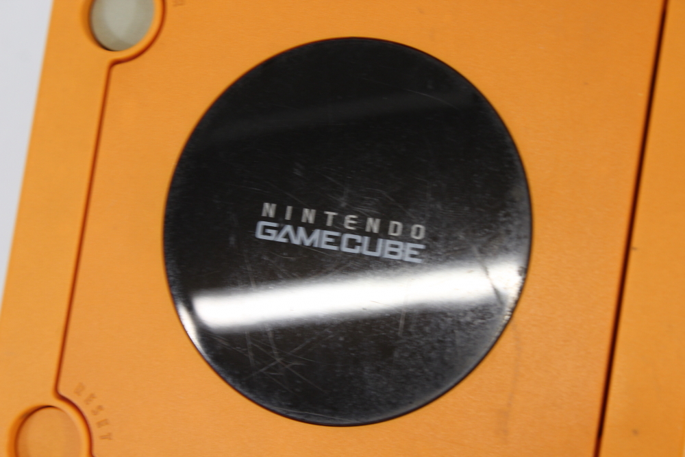 Nintendo GameCube OEM Replacement Shell Only Spice Orange DOL-001 (For Parts or Repair) Nintendo GameCube GC