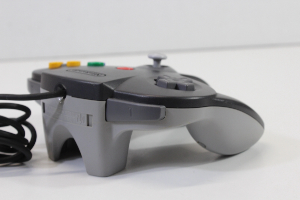 Official Nintendo 64 Controller Black x Gray 7/10 Tight Stick (B)