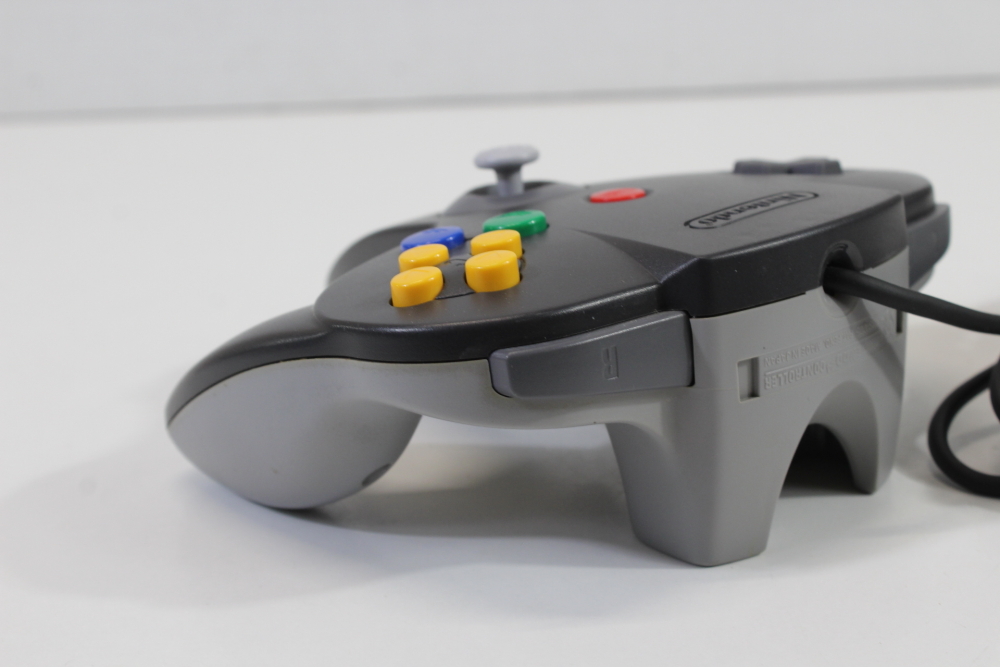 Official Nintendo 64 Controller Black x Gray 7/10 Tight Stick (B)