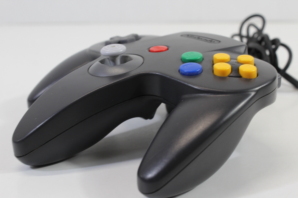 Official Nintendo 64 Controller Black 7/10 Tight Stick (B) Nintendo 64 N64