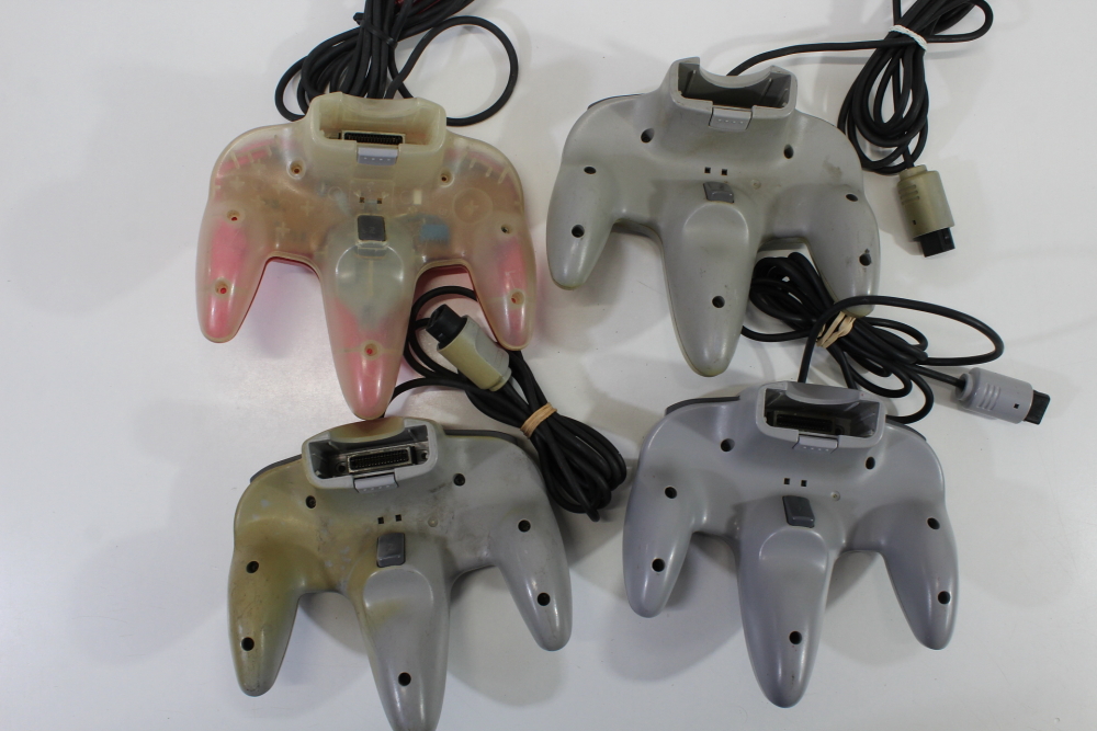 Lot of 4 Official Nintendo 64 Controller Loose Stick (UNTESTED AS IS) N64