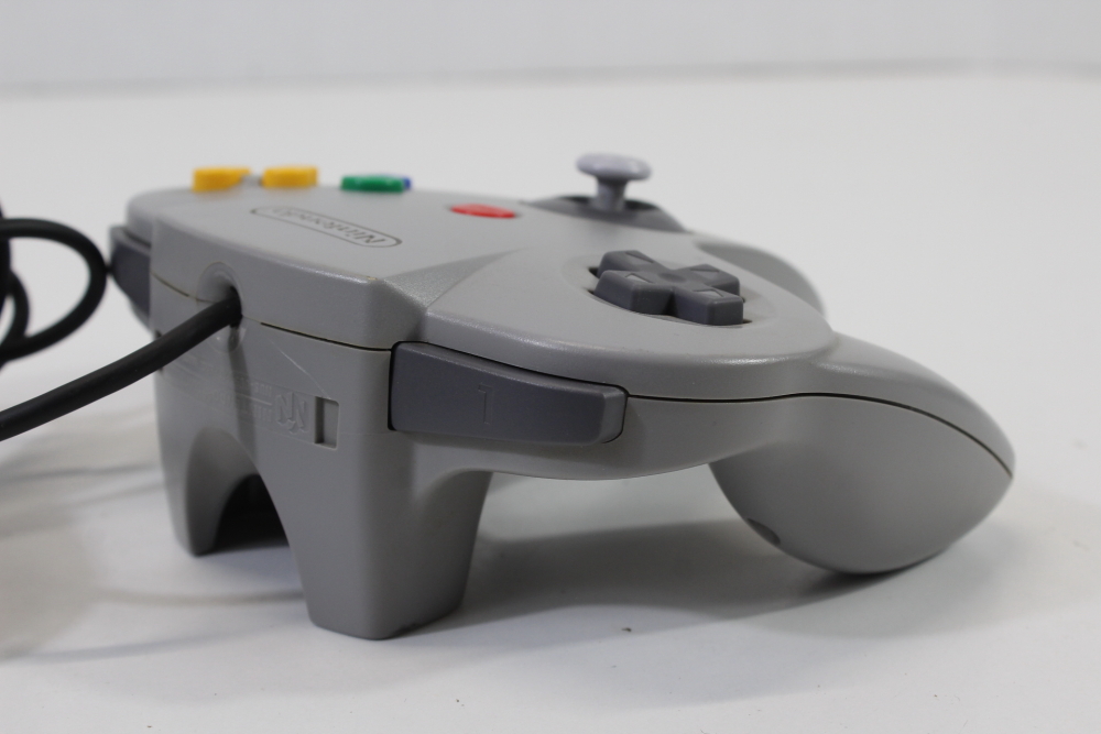 Official Nintendo 64 Controller Gray 9/10 Tight OEM Stick N64 (B)