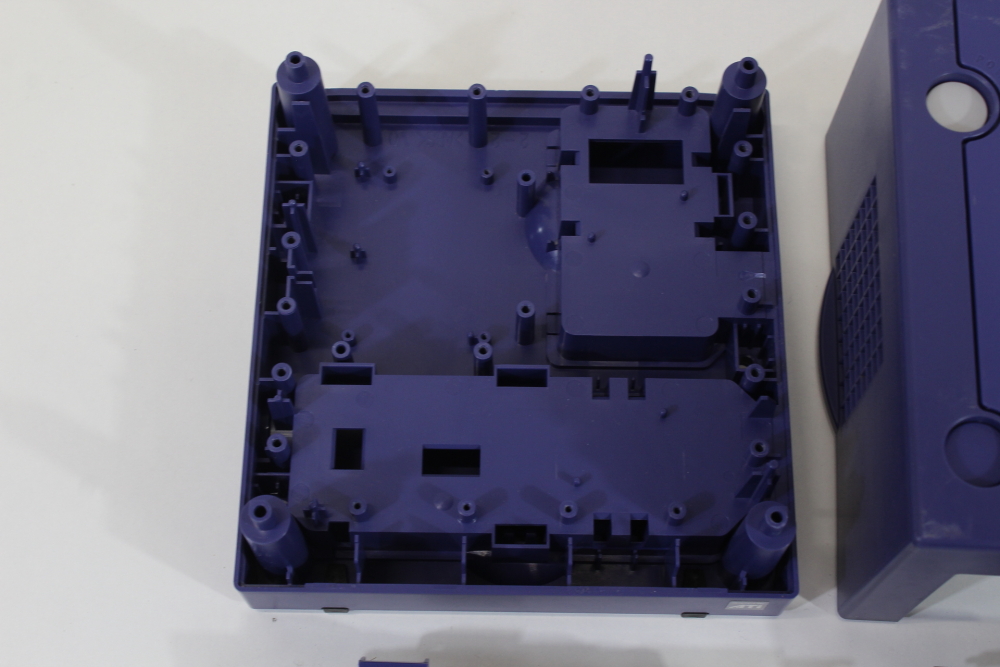Nintendo GameCube OEM Replacement Shell Only Indigo Purple DOL-001 (For Parts or Repair) Nintendo GameCube GC