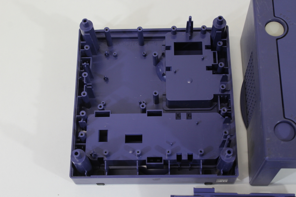 Nintendo GameCube OEM Replacement Shell Only Indigo Purple DOL-001 (For Parts or Repair) Nintendo GameCube GC